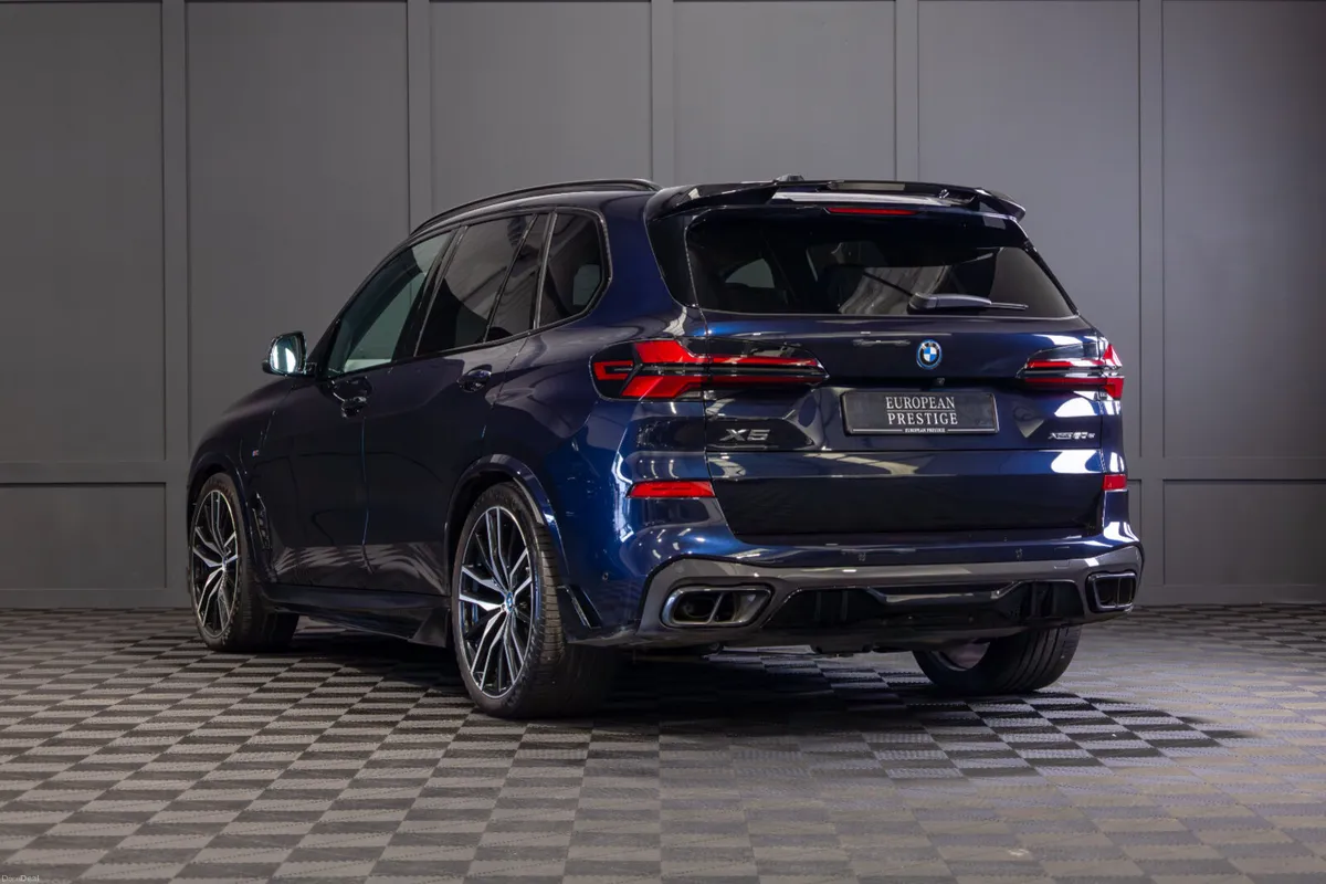 2024 BMW X5 X-Drive 50e M-Sport - Image 4