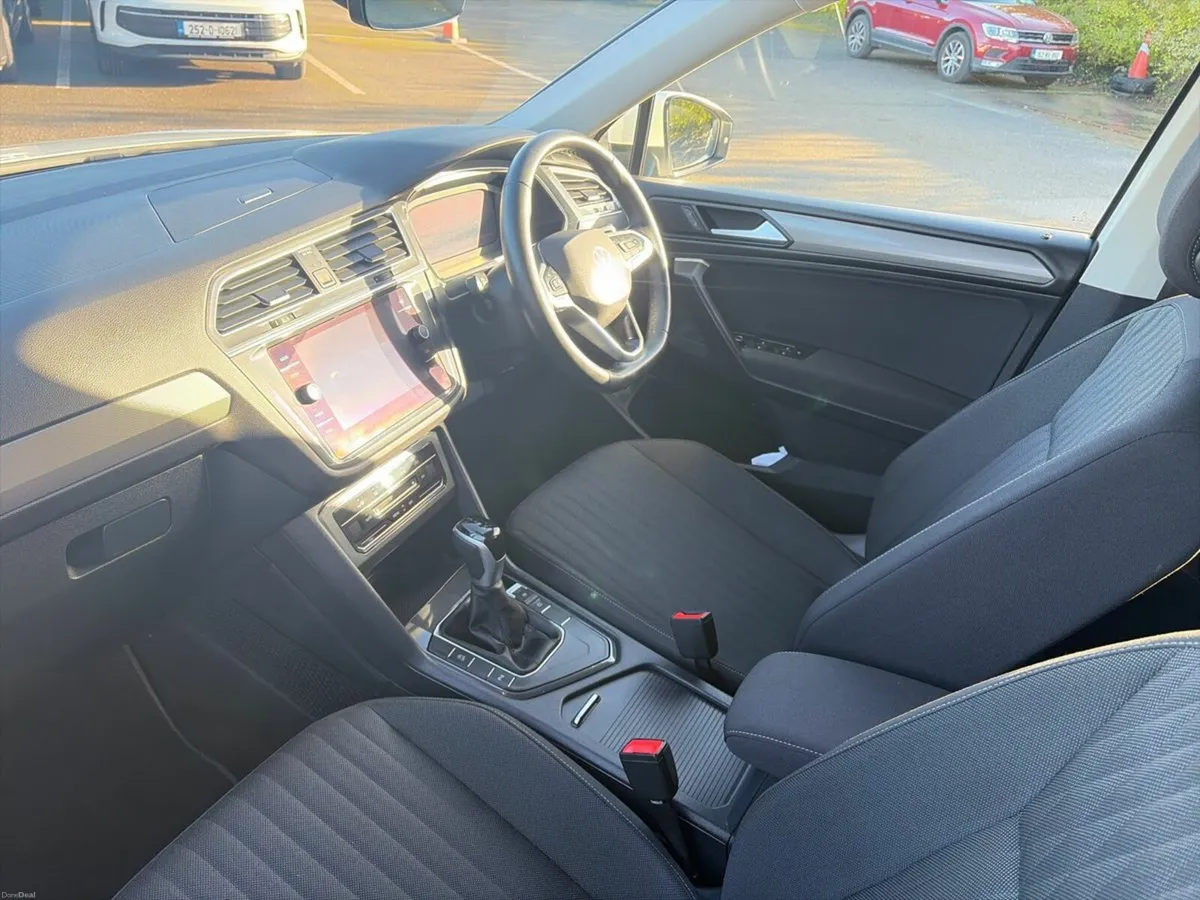 Volkswagen Tiguan Allspace 7 SEATER LIFE 2.0TDI 15 - Image 3