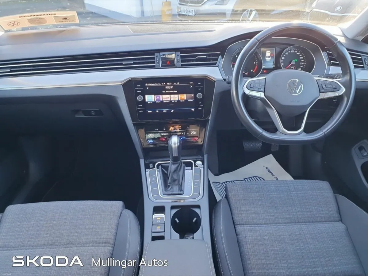 Volkswagen Passat 2.0 TDI 122HP Business DSG - Image 2