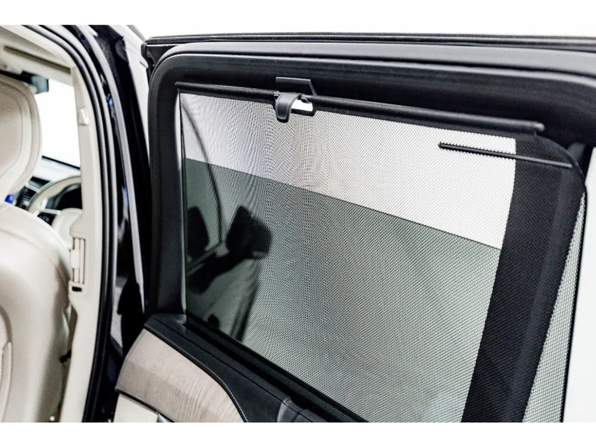 Volvo XC90 T8 Plus Dark 2.0 PHEV AWD Auto 455HP - Image 6