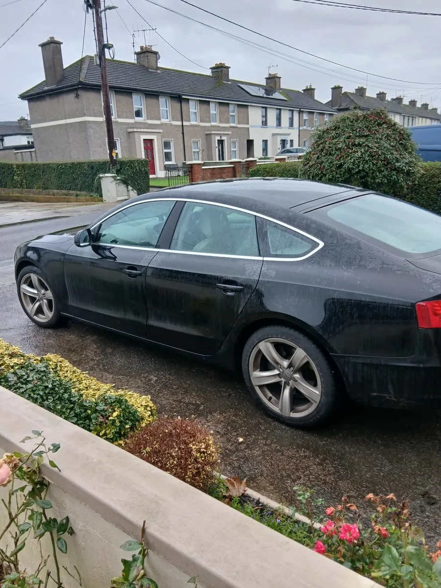 Audi A5 2011 - Image 2