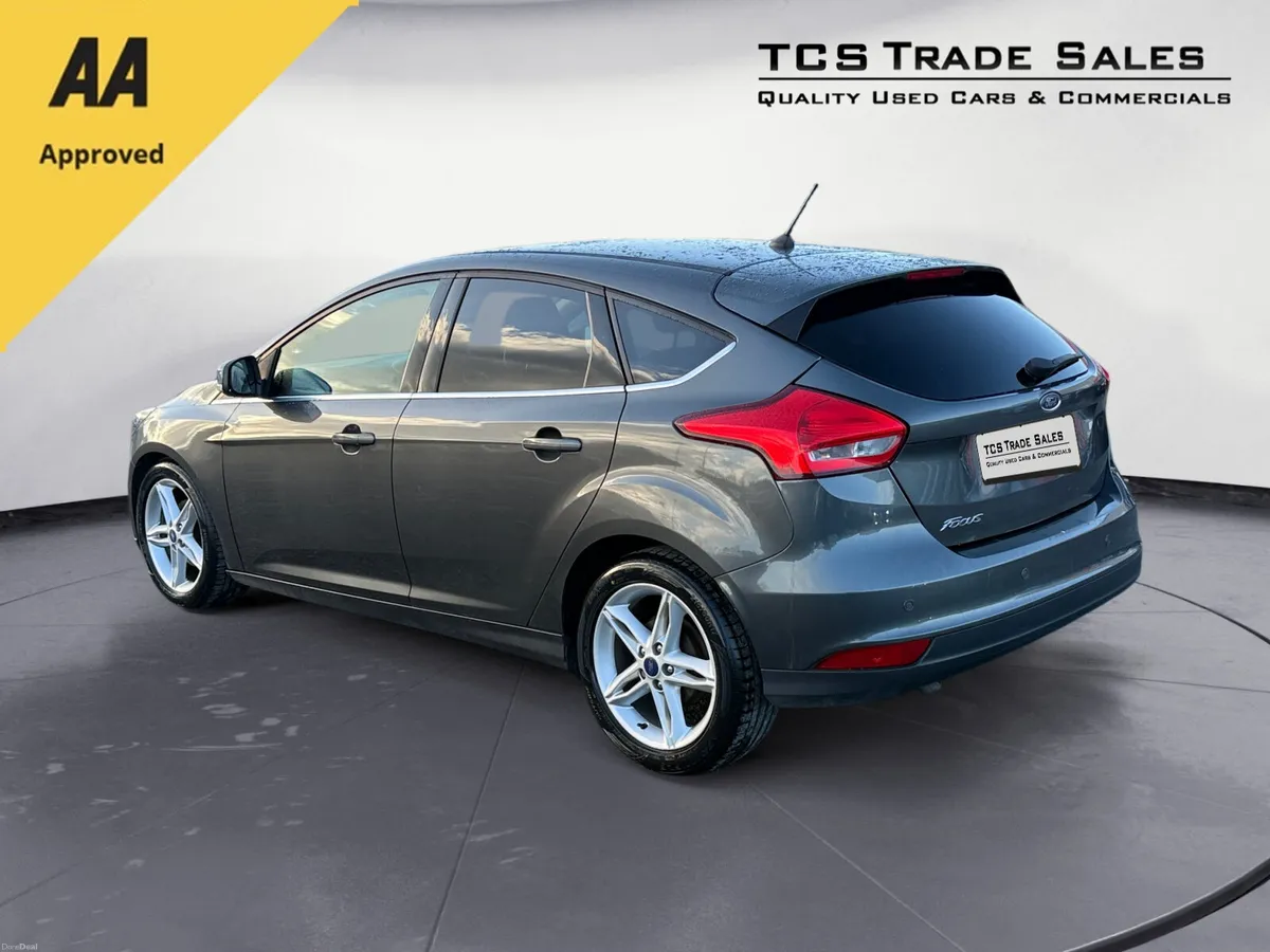 2017 Ford Focus 1.5Tdci ZETEC 120BHP - Image 4
