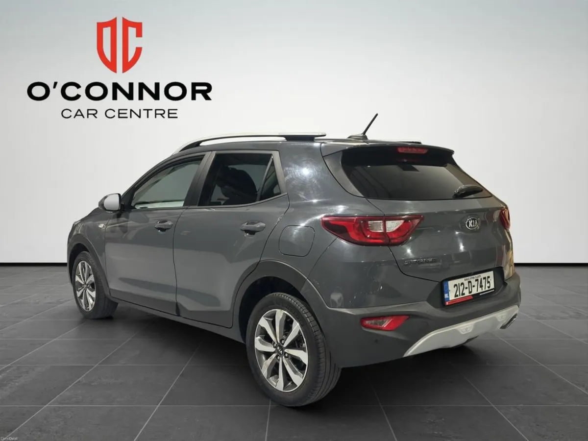 Kia Stonic Runs on petrol… and pure charm. - Image 4