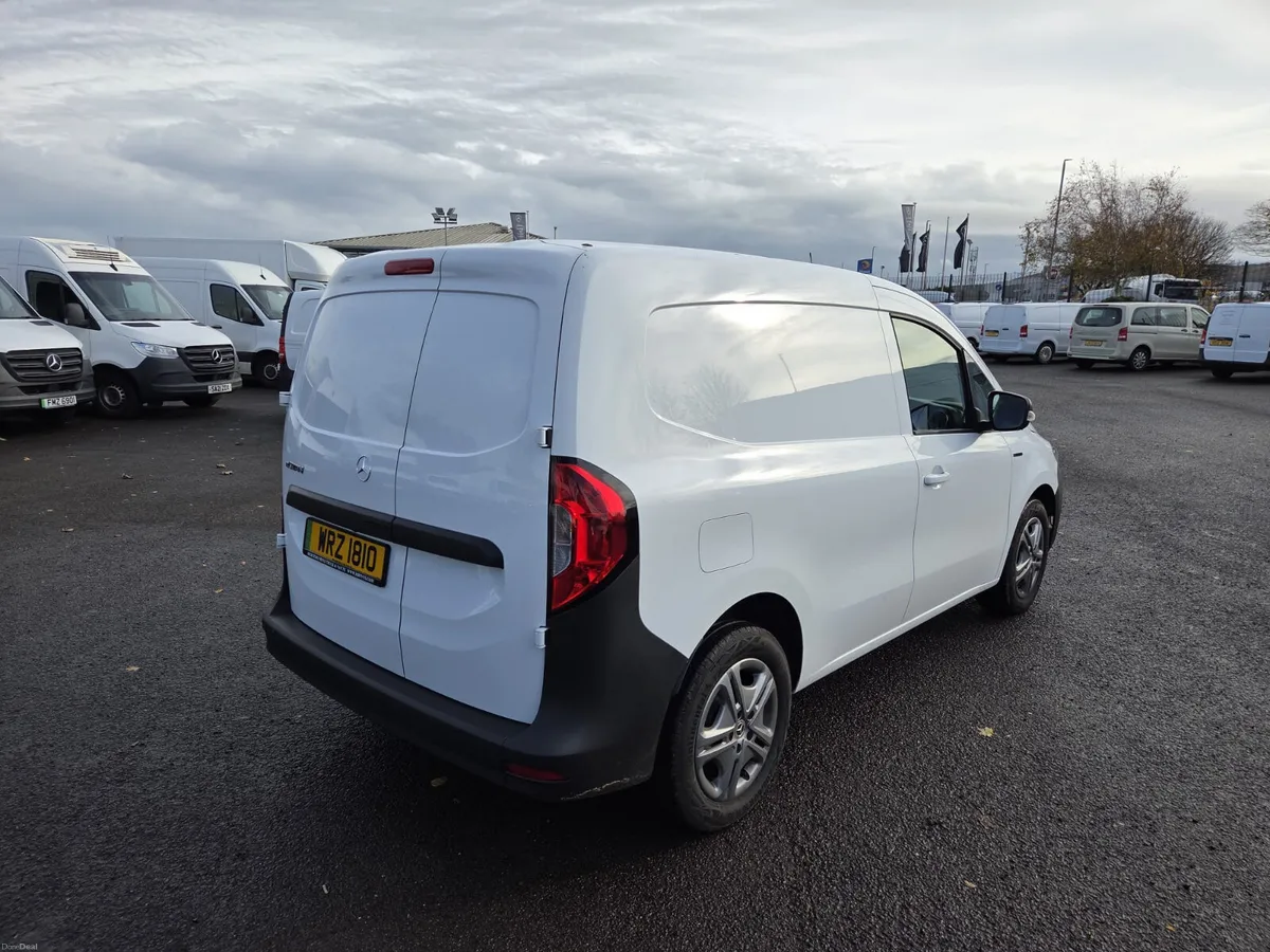 Mercedes-Benz eCitan 45kWh Progressive - Image 4