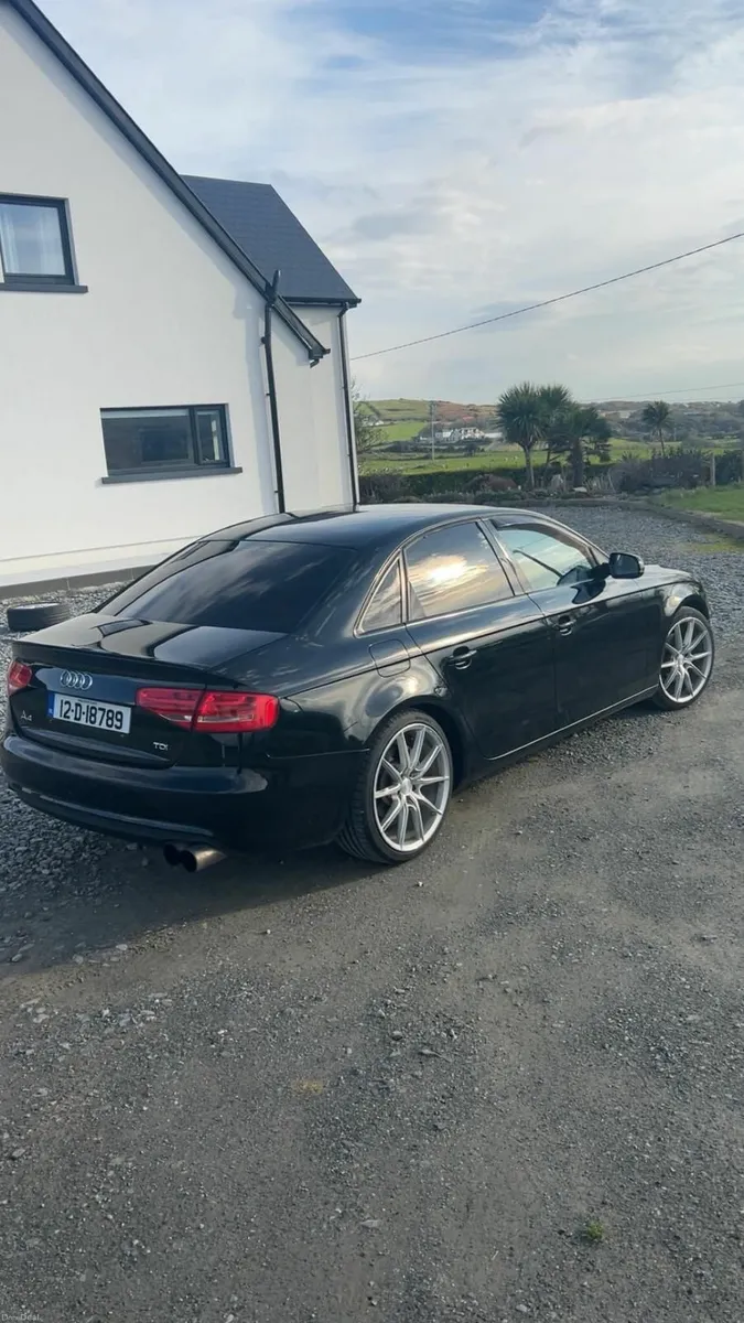 Audi A4 2012 - Image 1