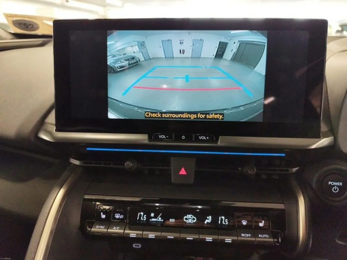 Toyota C-HR HYBRID SOL - Image 6