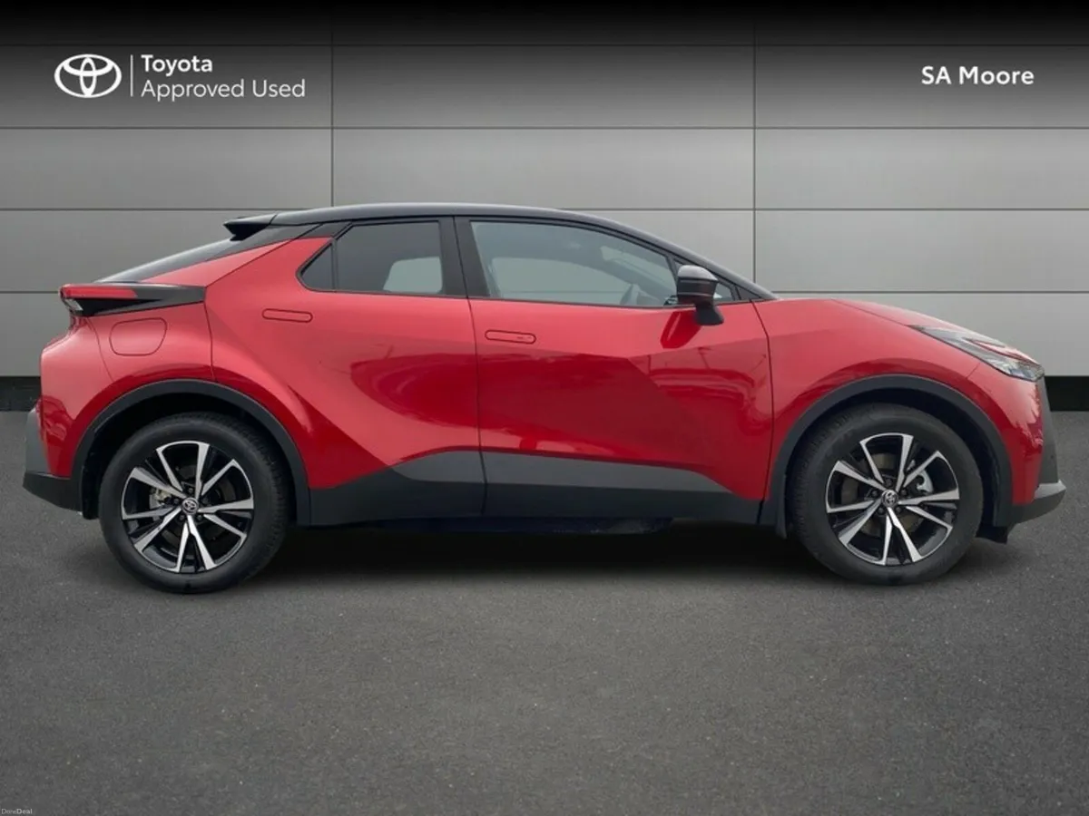 Toyota C-HR PLUG-IN HYBRID SPORT WITH PANORAMIC RO - Image 3
