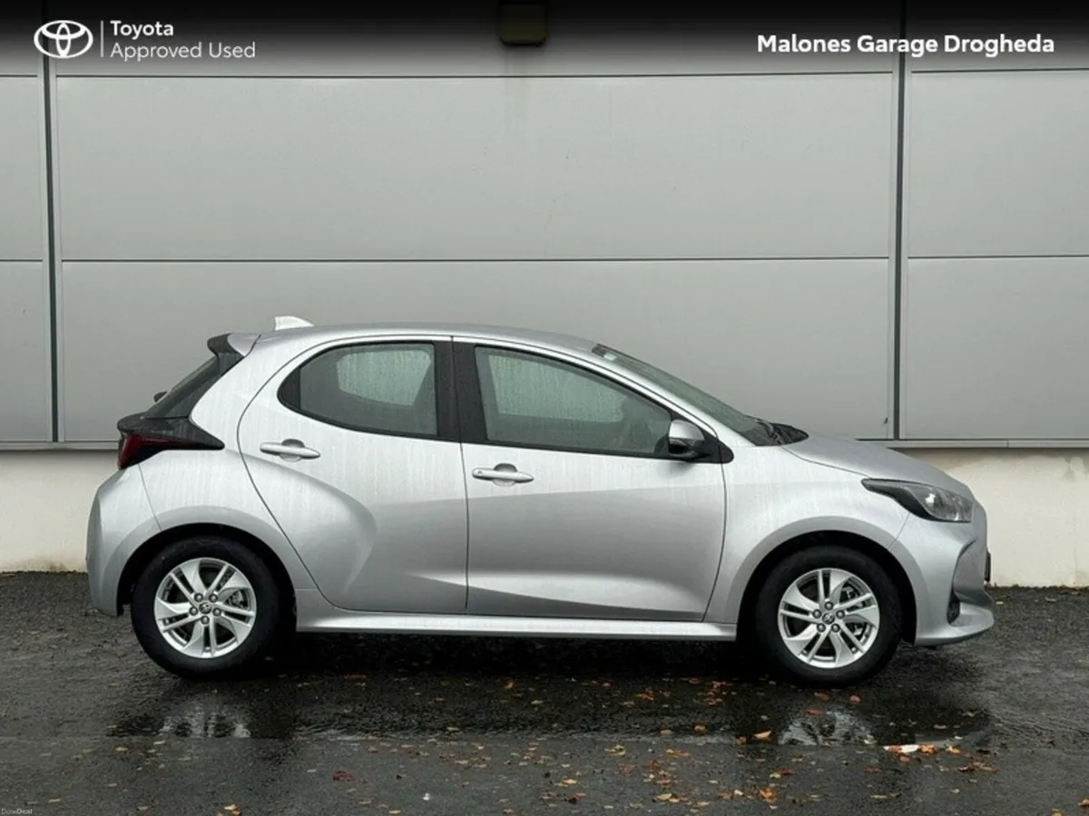 Toyota Yaris 1.5 Hybrid Luna Call Now : 041 980 24 - Image 3