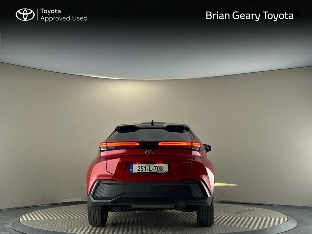 Toyota C-HR C-HR PHEV SOL - Image 4