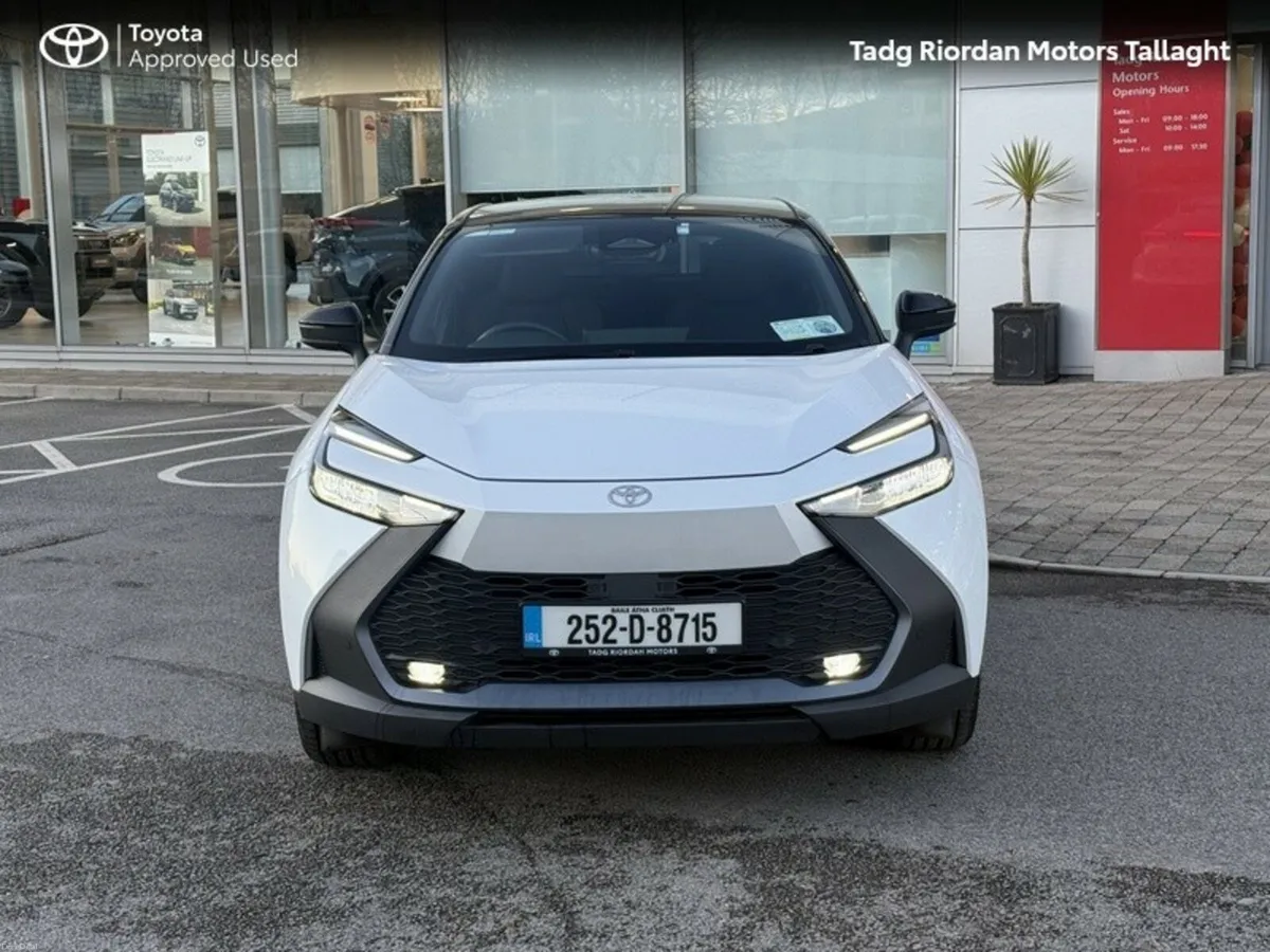 Toyota C-HR PHEV SPORT+*** DEMO SALE *** BIG SAVIN - Image 5