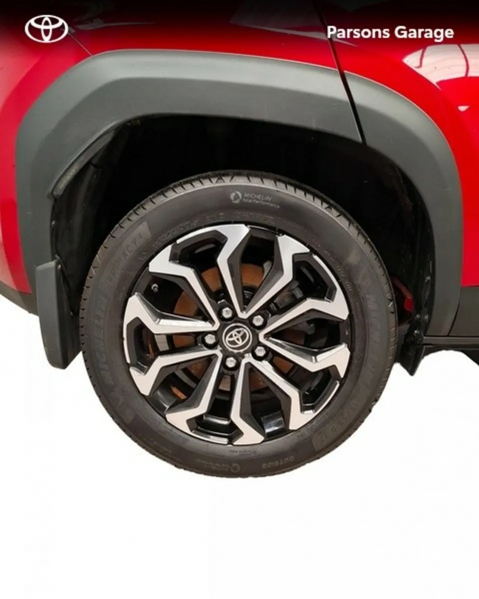 Toyota Yaris Cross YARIS CROSS LUNA SPORT - Image 6