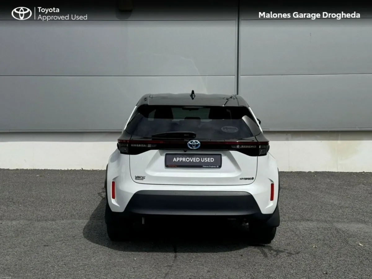 Toyota Yaris Cross 1.5 Hybrid Luna Sport Call Now - Image 4