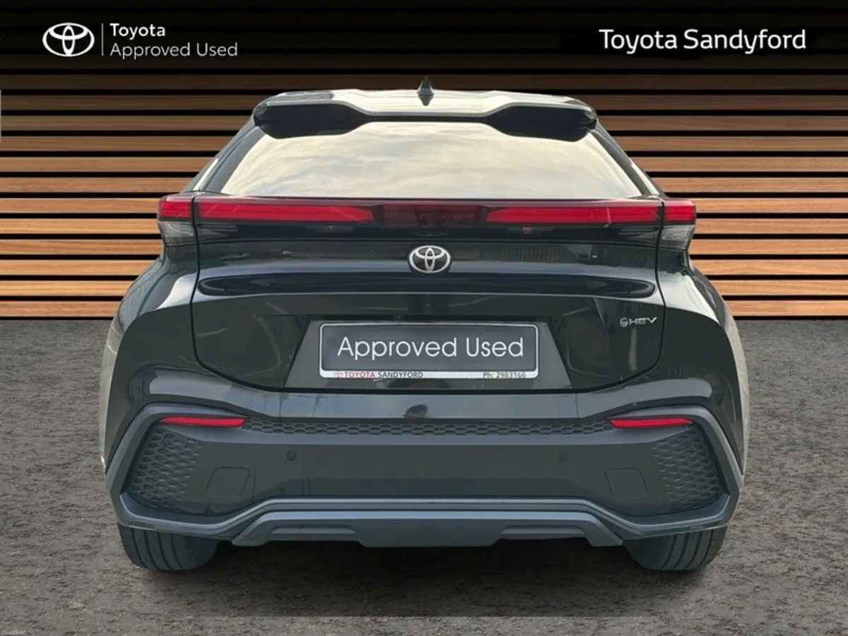 Toyota C-HR NEW MODEL HYBRID SPORT // HEATED SEATS - Image 4