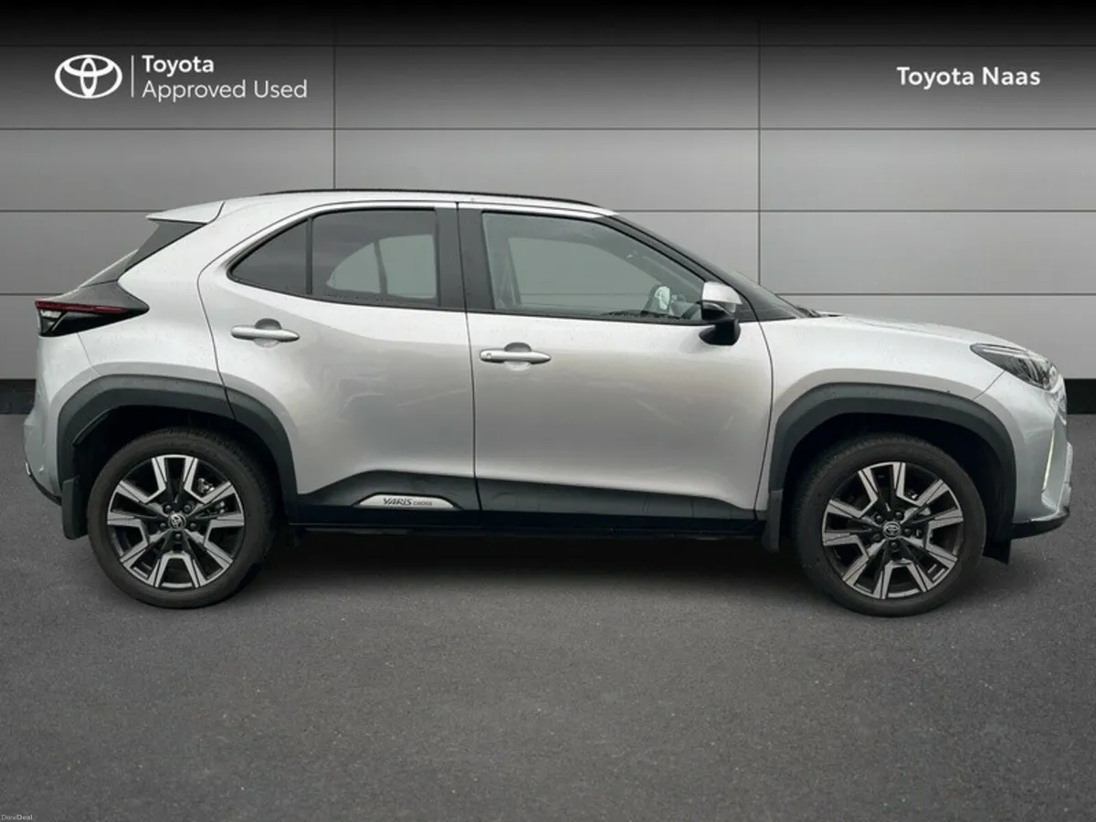 Toyota Yaris Cross YARIS CROSS SOL - Image 3