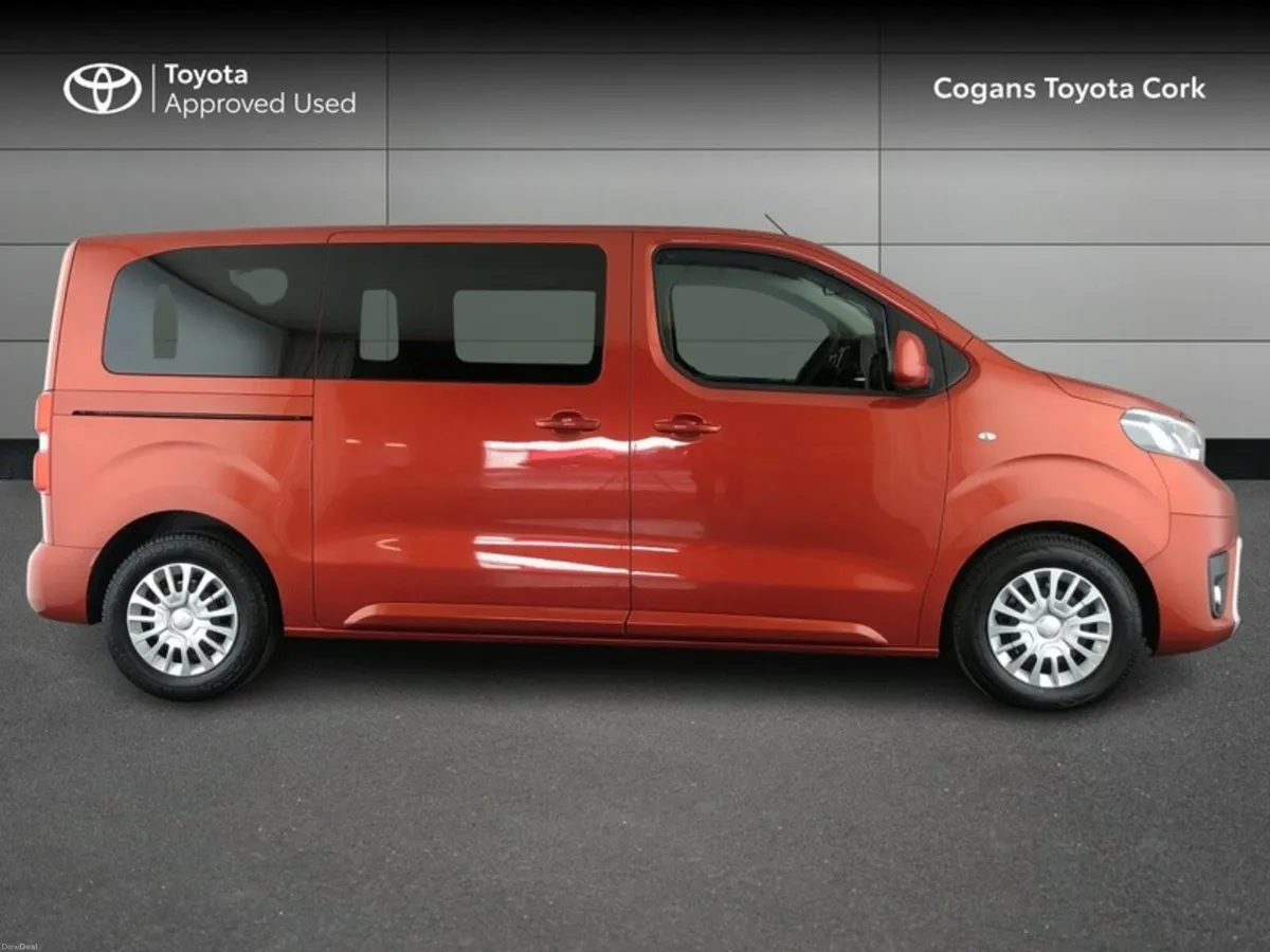 Toyota Proace VERSO SHUTTLE 9 Seater - Image 3