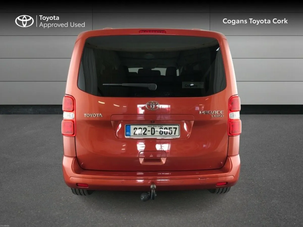 Toyota Proace VERSO SHUTTLE 9 Seater - Image 4