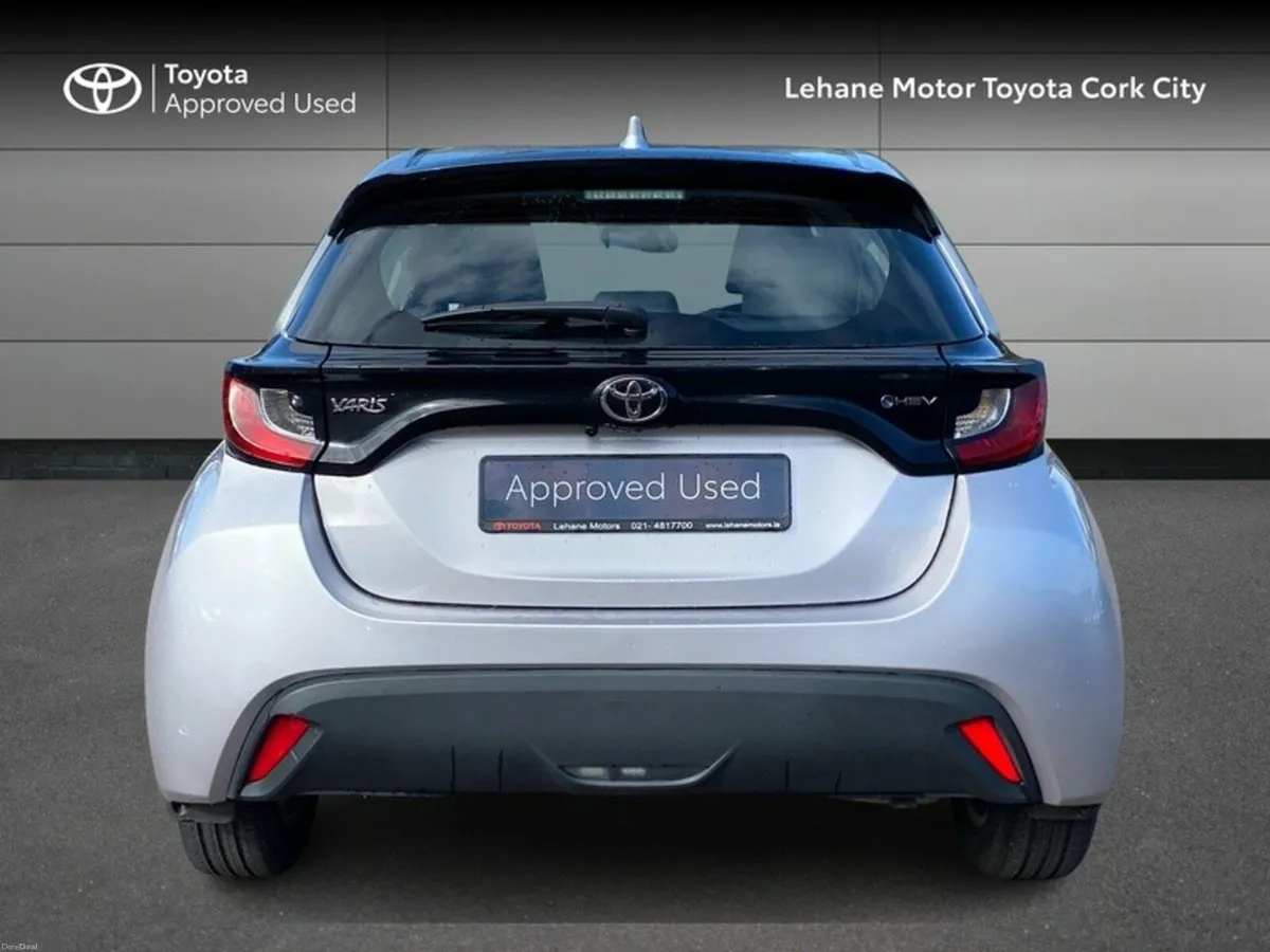 Toyota Yaris Yaris Hybrid 115 Luna - Image 4