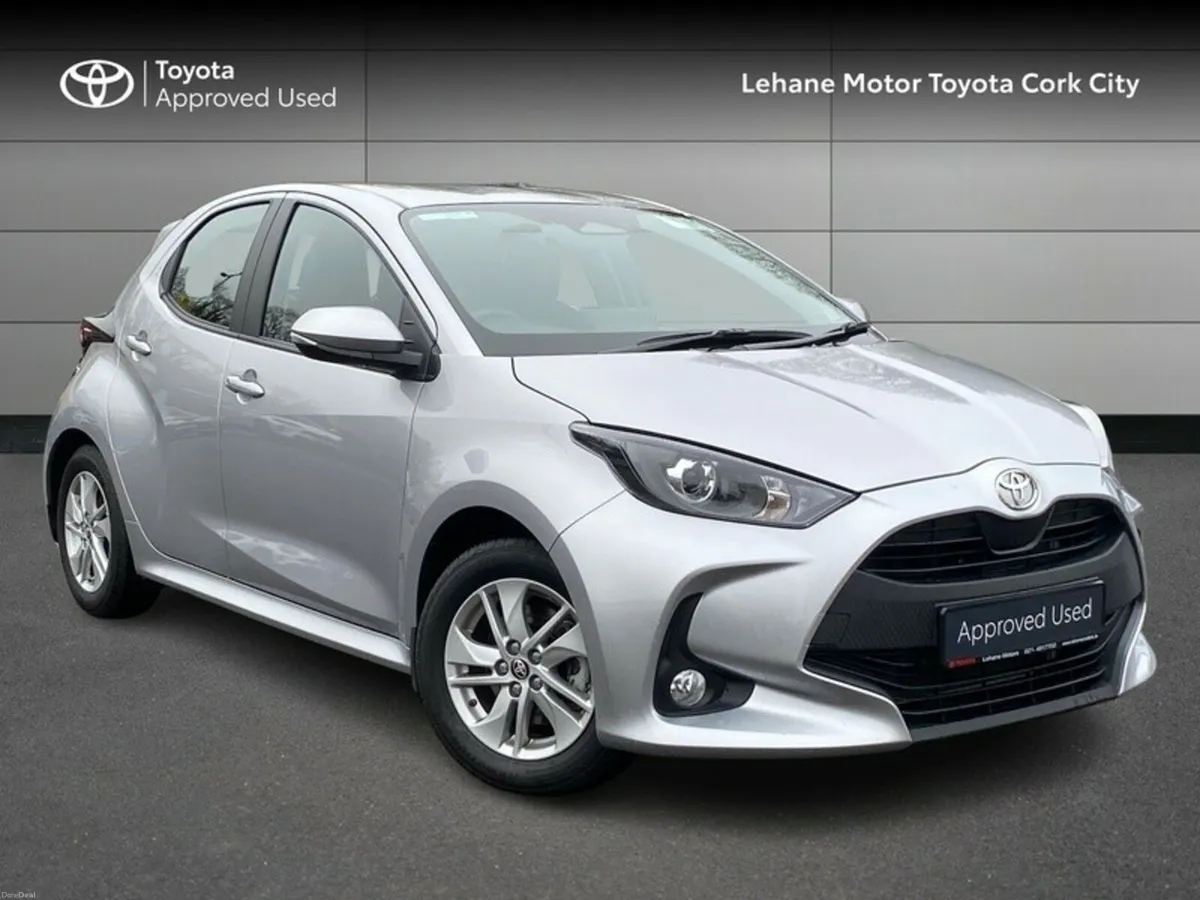 Toyota Yaris Yaris Hybrid 115 Luna - Image 1