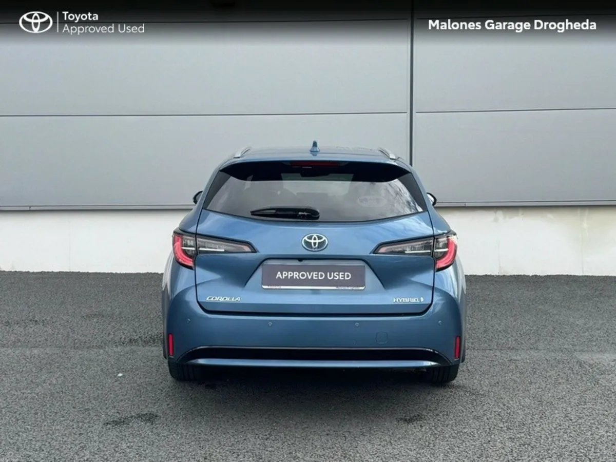 Toyota Corolla 1.8 Hybrid Sol Touring Sport Call N - Image 4