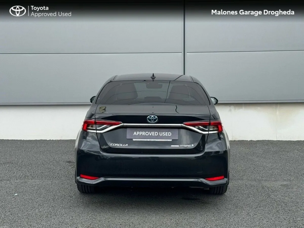 Toyota Corolla 1.8 Hybrid Luna Sport Call Now: 041 - Image 4
