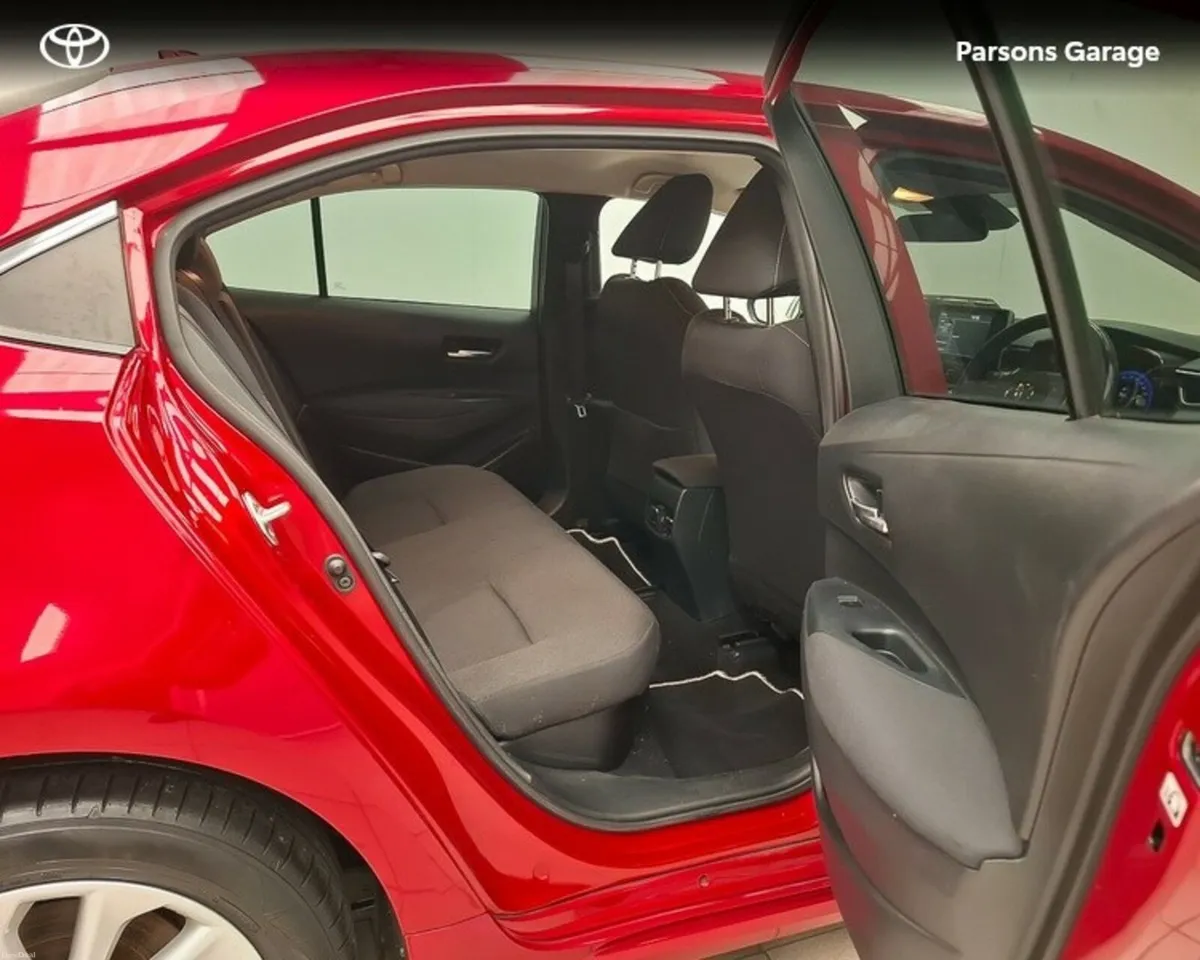 Toyota Corolla COROLLA HYB LUNA SALOON - Image 6