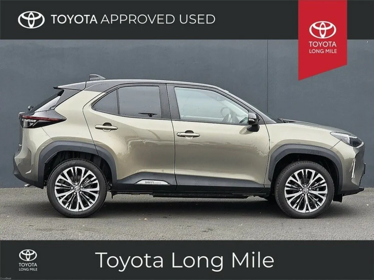 Toyota Yaris Cross 1.5 Hybrid Sol 5dr TOP SPEC - Image 4