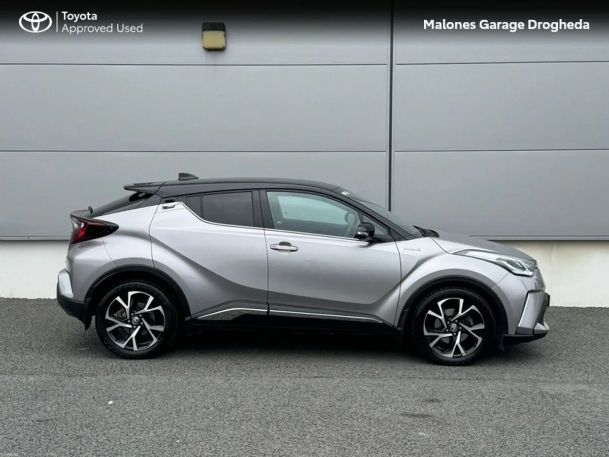 Toyota C-HR 1.8 Hybrid Sport Bi Tone Call Now : 04 - Image 3