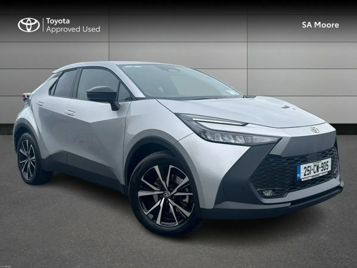 Toyota C-HR PLUG IN - PHEV SPORT - Image 1