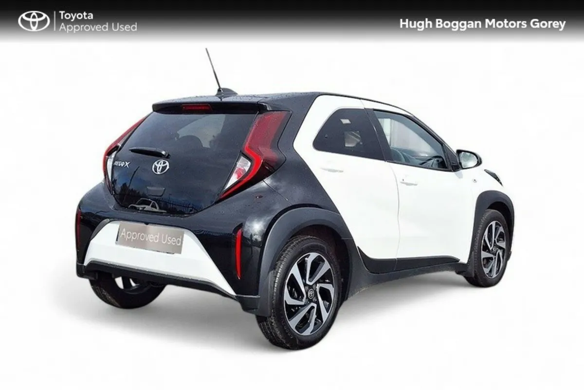 Toyota Aygo X AYGO X 1.0 DESIGN - Image 2