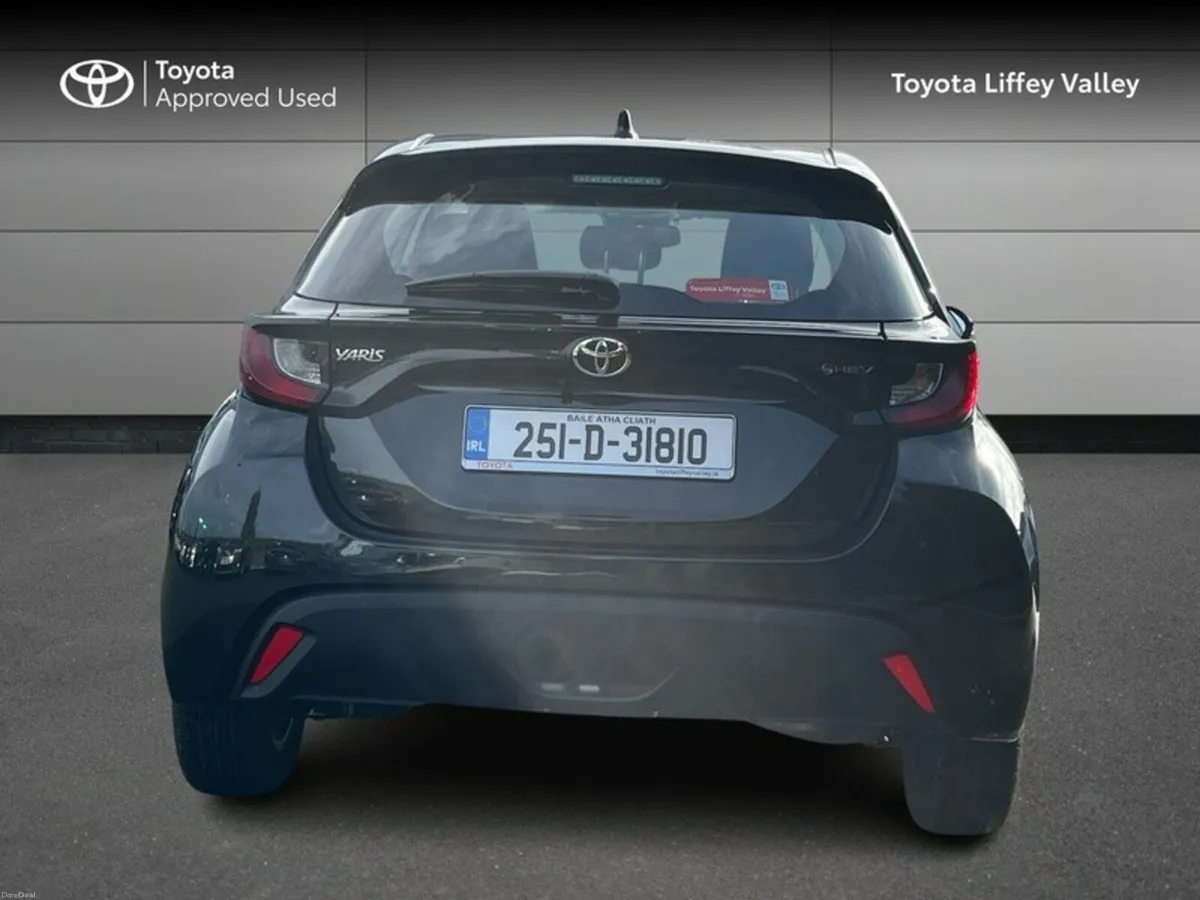 Toyota Yaris Yaris Hybrid 115 Luna - Image 4