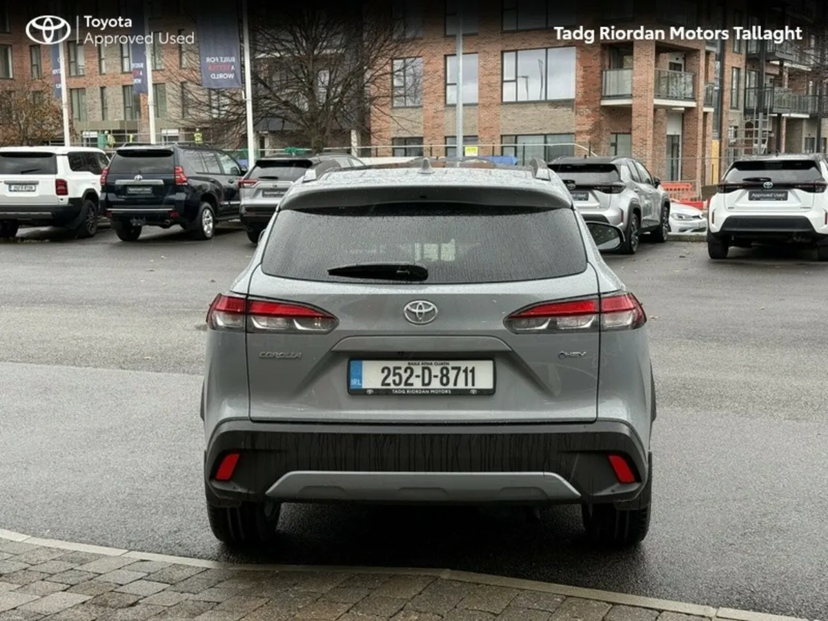 Toyota Corolla Cross 1.8 SOL*** DEMO SALE *** BIG - Image 4