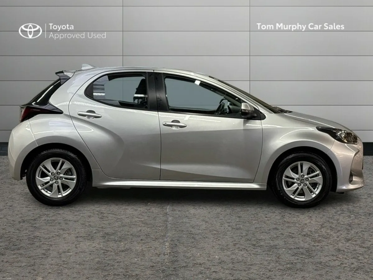 Toyota Yaris yaris hybrid luna - Image 3