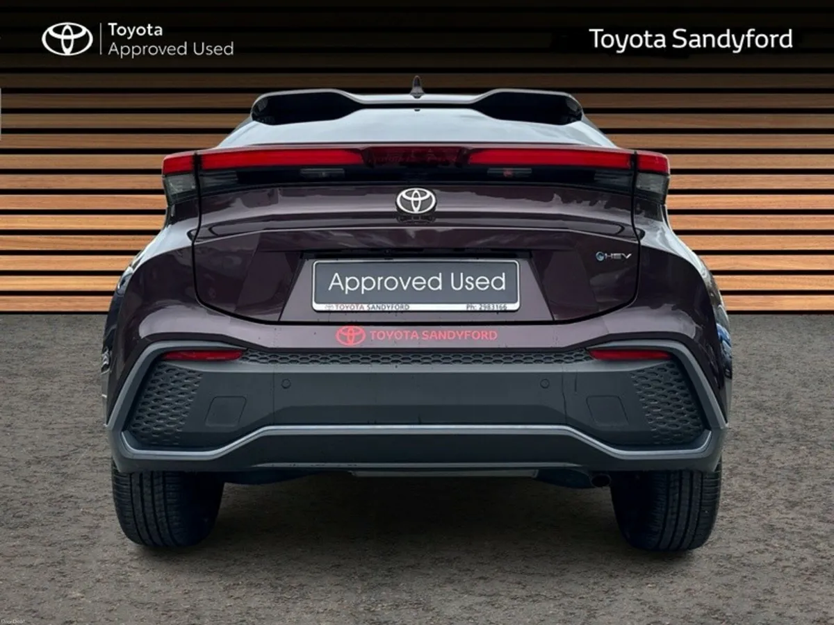 Toyota C-HR NEW MODEL HYBRID SPORT // HEATED SEATS - Image 4