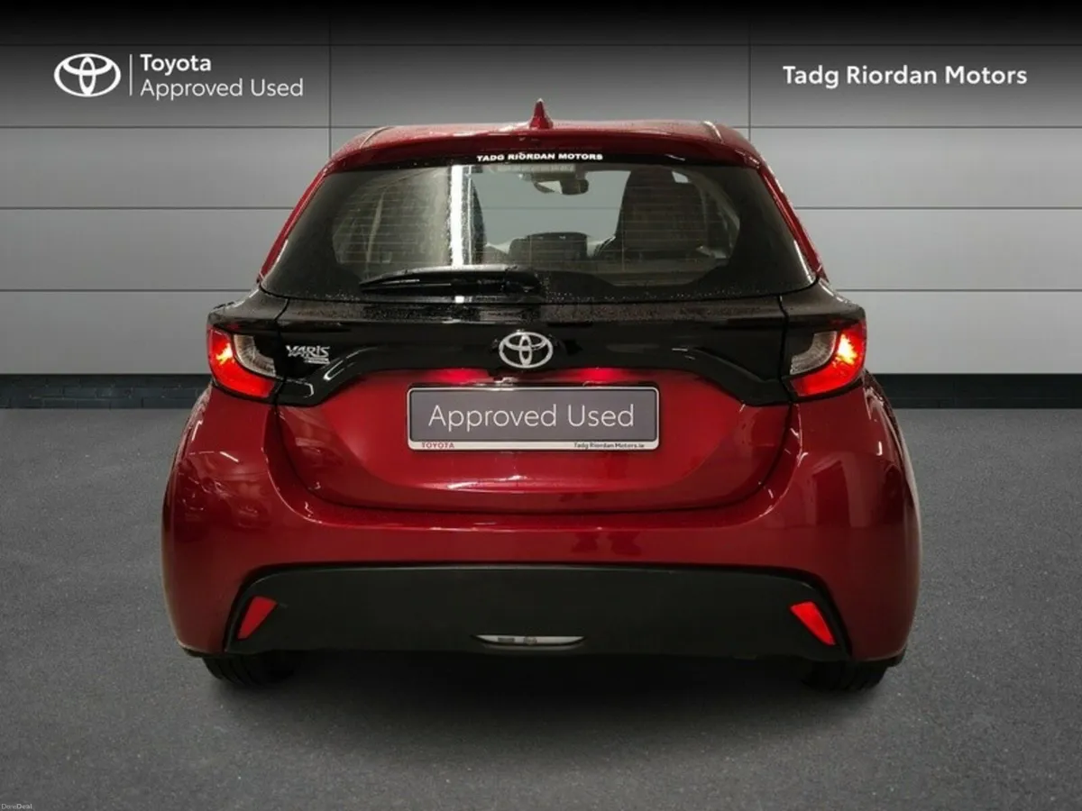 Toyota Yaris 1.0 LUNA - Image 4