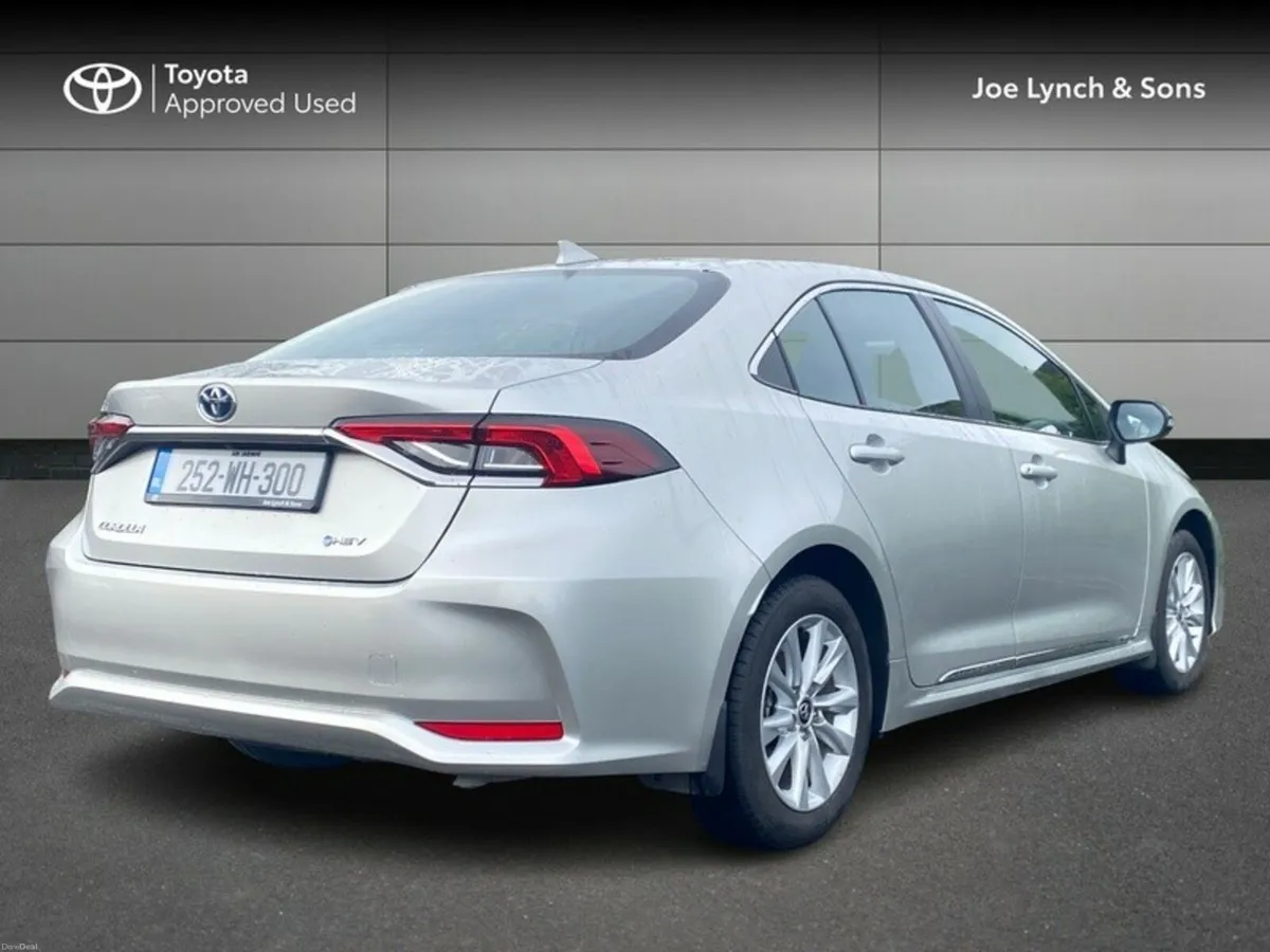 Toyota Corolla COROLLA SALOON LUNA - Image 2