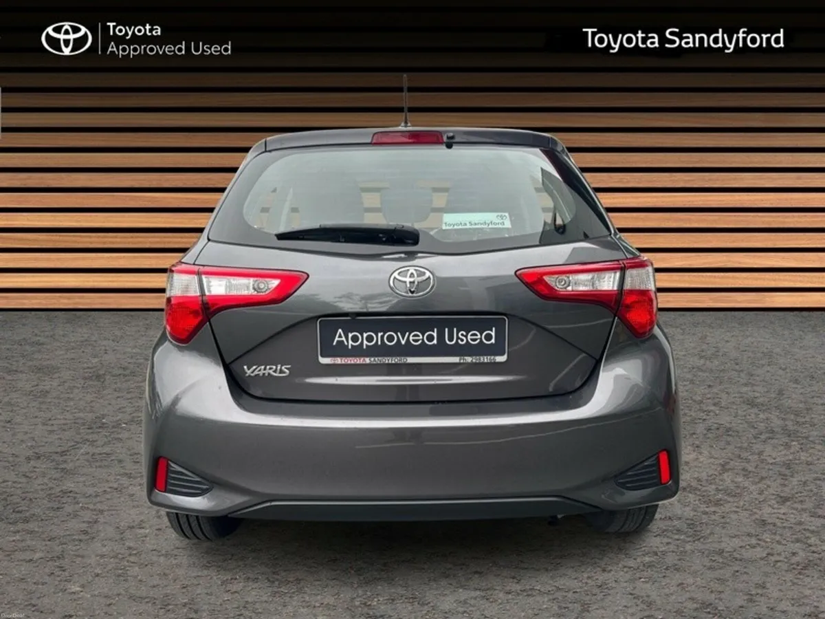 Toyota Yaris 1.0 5DR LUNA // REAR CAMERA // BLUETO - Image 4