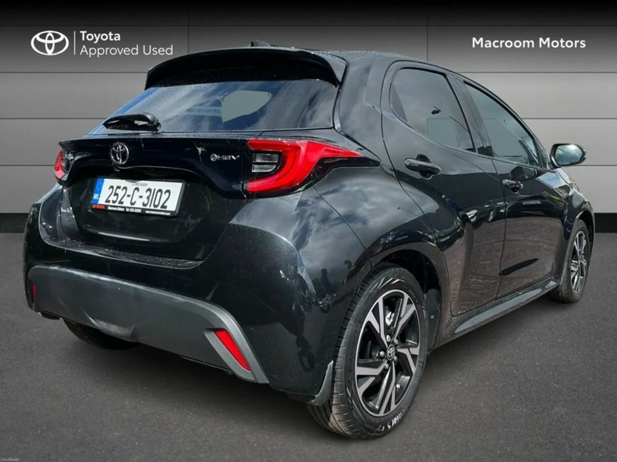 Toyota Yaris FRESH SELECTION OF TRADE-INS YARIS L- - Image 2