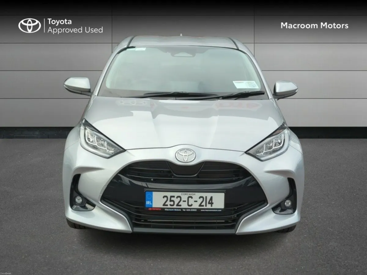 Toyota Yaris USED CAR SALE!! YARIS L-SPORT - Image 5