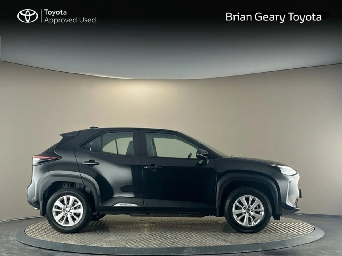 Toyota Yaris Cross HYBRID LUNA - Image 3