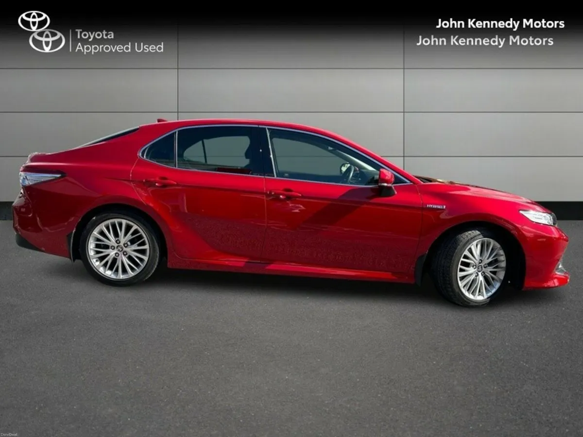 Toyota Camry HYBRID PLATINUM 4DR AUTO - Image 3