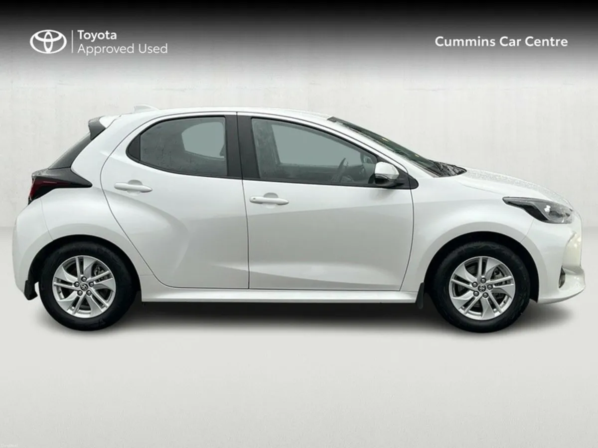 Toyota Yaris Yaris Hybrid 115 Luna - Image 3