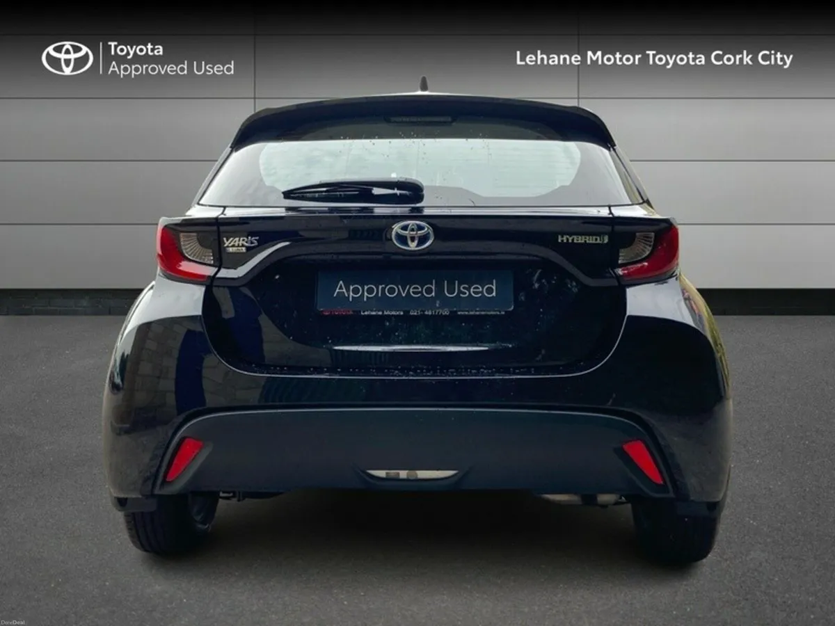 Toyota Yaris YARIS HYBRID LUNA 4DR - Image 4