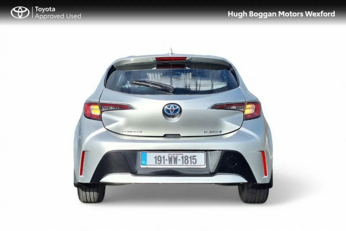 Toyota Corolla HYBRID LUNA * 4 YEARS WARRANTY - Image 4