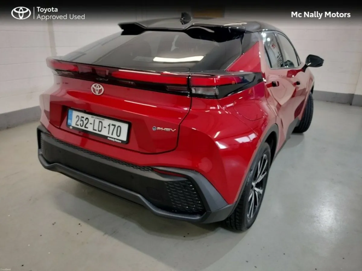 Toyota C-HR PHEV SPORT+ DEMO 3 FREE SERVICES INCLU - Image 3