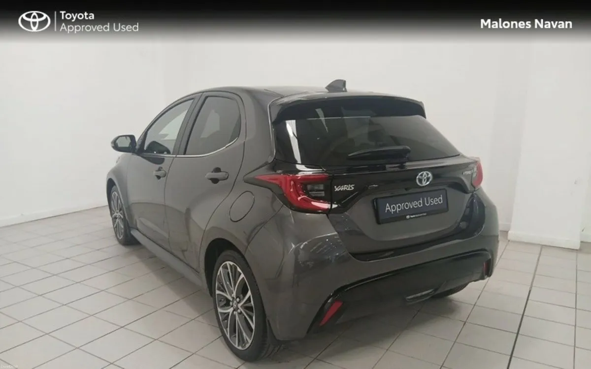 Toyota Yaris YARIS 1.5 HYBRID PLATINUM - Image 2