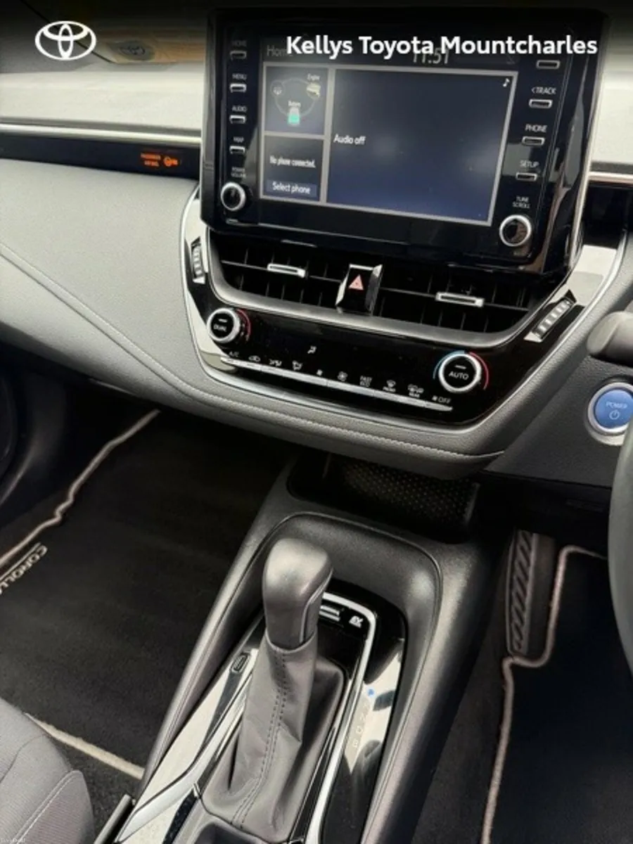 Toyota Corolla COROLLA HYBRID LUNA TS - Image 4