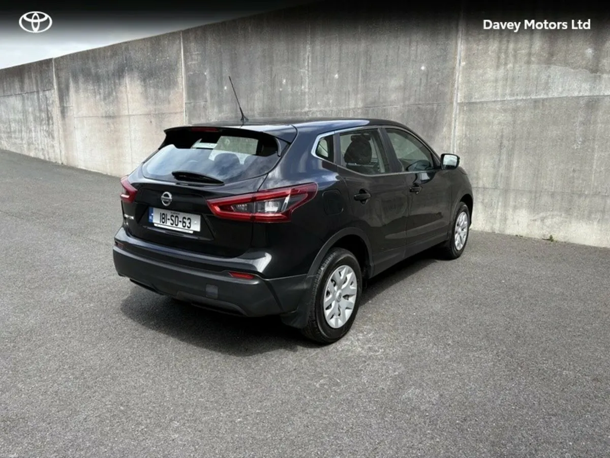 Nissan Qashqai 1.2 XE 18 4DR - Image 2