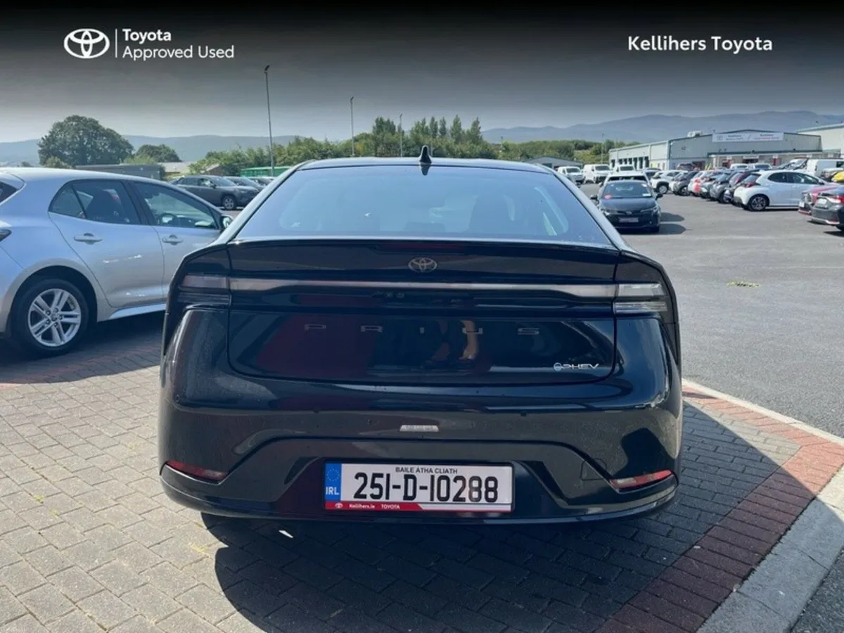 Toyota Prius PRIUS PLUG-IN HYBRID - Image 4