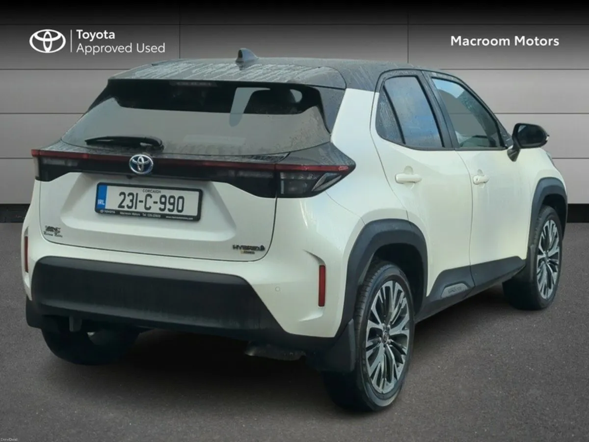 Toyota Yaris Cross FRESH SELECTION OF TRADE-INS YA - Image 2