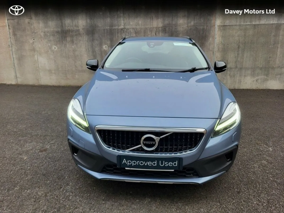 Volvo V40 2.0 D2 CROSSCOUNTY NAV+ 5DR A 40 SERIES - Image 5